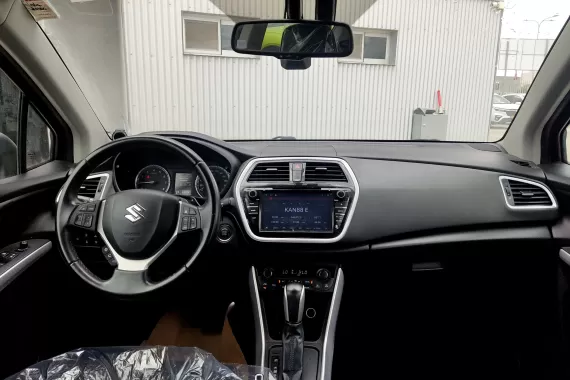 10721703_dashboard_29716584.jpg 10721703_dashboard_29716584.jpg