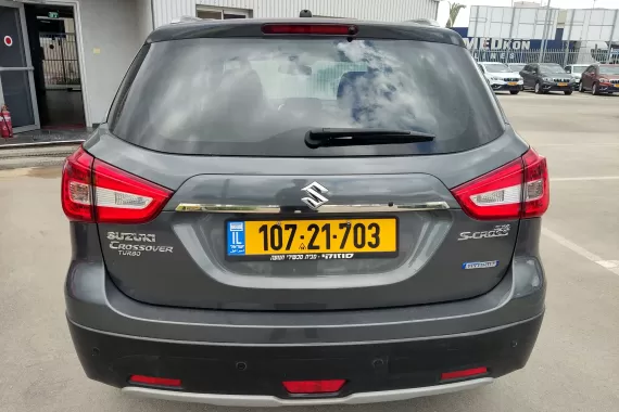 10721703_trunk_29716577.jpg 10721703_trunk_29716577.jpg