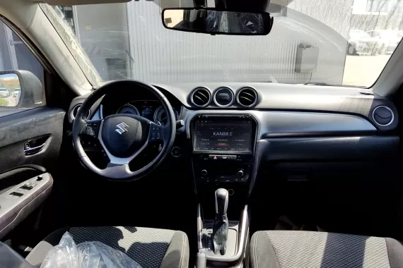 10737703_dashboard_26716175.jpg