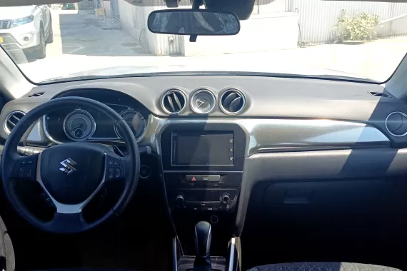10885903_dashboard_18387956.jpg 10885903_dashboard_18387956.jpg