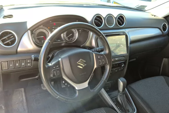 10969703_dashboard_17397607.jpg 10969703_dashboard_17397607.jpg