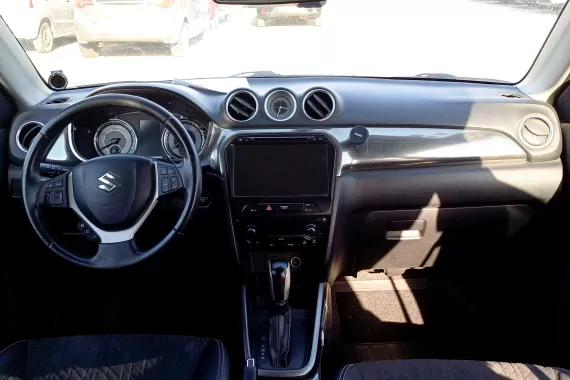 33442902_dashboard_17868325.jpg 33442902_dashboard_17868325.jpg