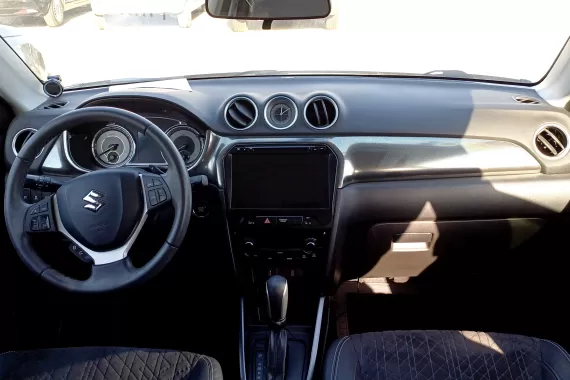 33760002_dashboard_17868556.jpg 33760002_dashboard_17868556.jpg