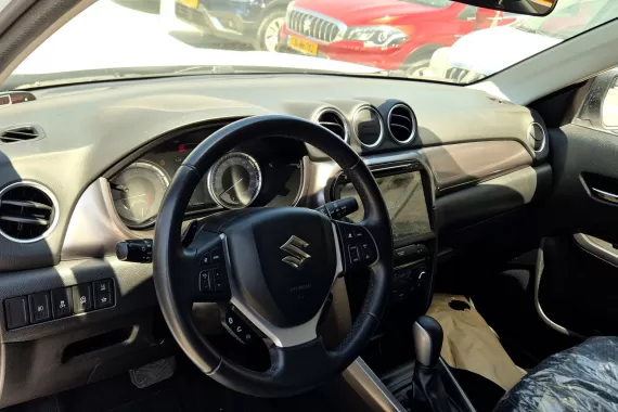 59772802_dashboard_16942663.jpg 59772802_dashboard_16942663.jpg