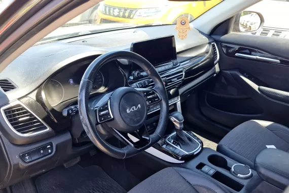 65082202_dashboard_17158171.jpg 65082202_dashboard_17158171.jpg