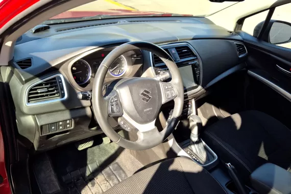 71686702_dashboard_16692725.jpg 71686702_dashboard_16692725.jpg