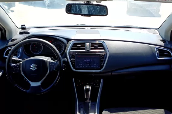 71828802_dashboard_17583515.jpg 71828802_dashboard_17583515.jpg