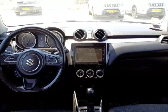 71926002_dashboard_17837524.jpg 71926002_dashboard_17837524.jpg