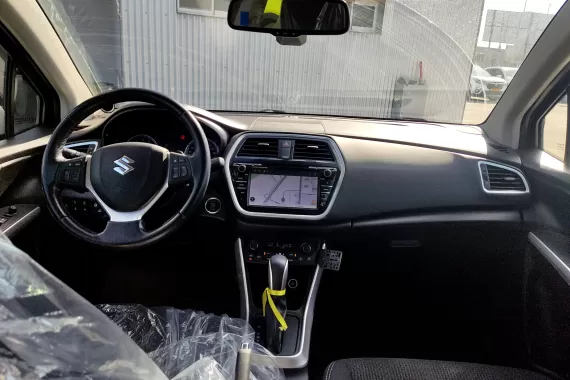 71930302_dashboard_30167092.jpg 71930302_dashboard_30167092.jpg