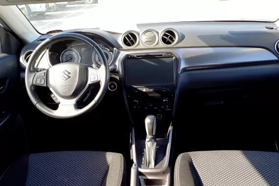 71954802_dashboard_17862876.jpg 71954802_dashboard_17862876.jpg