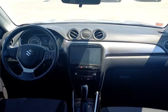 72058902_dashboard_18388127.jpg 72058902_dashboard_18388127.jpg