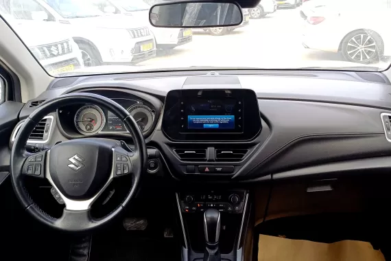 79206903_dashboard_19364412.jpg