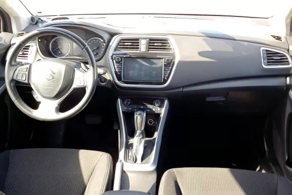 89966502_dashboard_17861299.jpg 89966502_dashboard_17861299.jpg