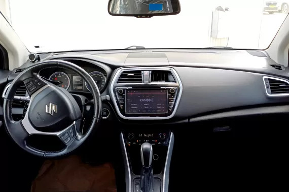 89967502_dashboard_22562548.jpg 89967502_dashboard_22562548.jpg