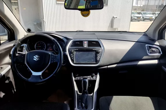 89968302_dashboard_25061294.jpg
